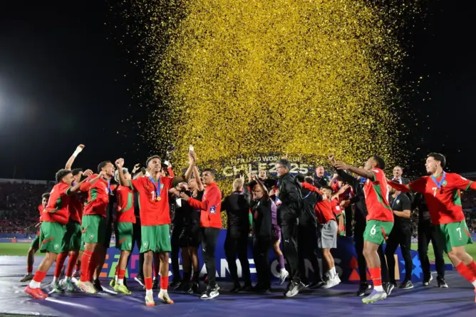 مغاربة البرتغال يحتفون بتتويج أشبال الأطلس بلقب كأس العالم
