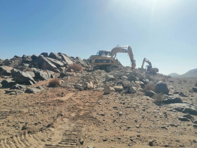 جرافات تدمر موروثاً أثرياً عمره آلاف السنين بجماعة تغجيجت.