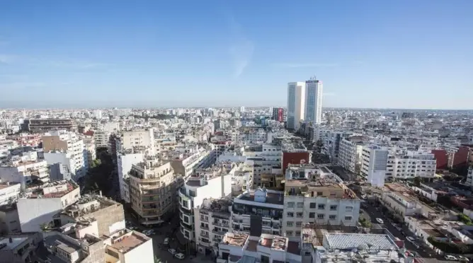 بيضاويون ينتفضون ضد “التنطيق الصناعي”.. مصانع وسط الأحياء تجر انتقادات على الوكالة الحضرية