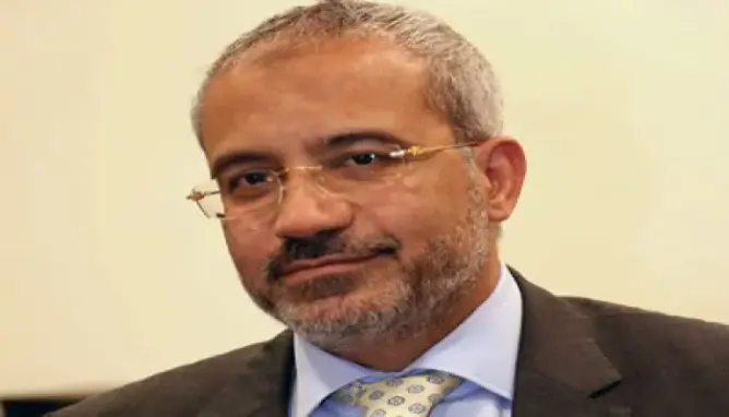 مراد علي: لهذا فرنسا مسيطرة علينا