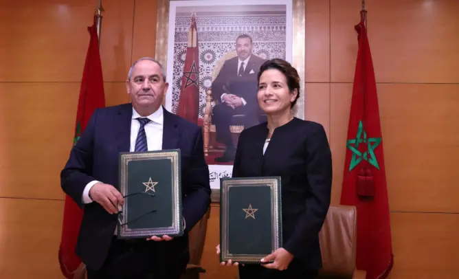 المغرب يخصص 50 منحة شهرية لطلبة الدكتوراه في الانتقال الطاقي والتنمية المستدامة