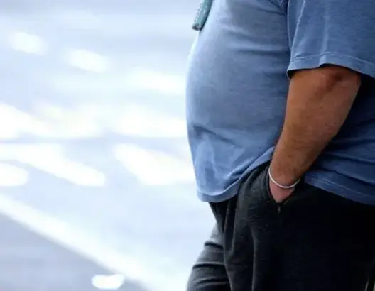 تقرير: 60% من المغاربة يعانون من السمنة.. ونقص الفيتامينات يهدد صحة السكان
