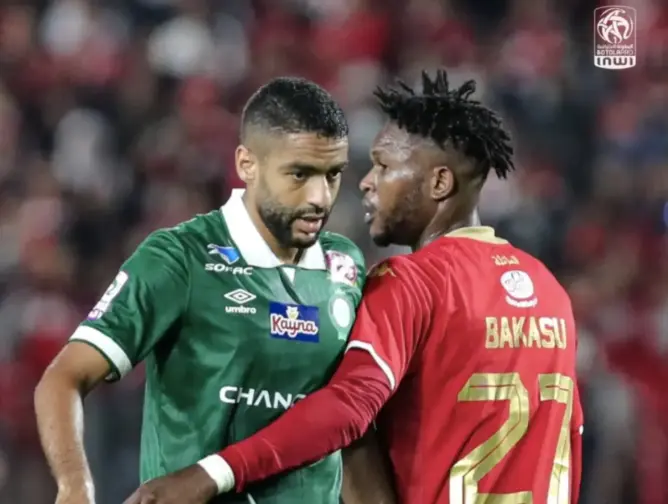 البطولة الاحترافية.. التعادل السلبي ينهي مواجهة الديربي البيضاوي بين الرجاء والوداد