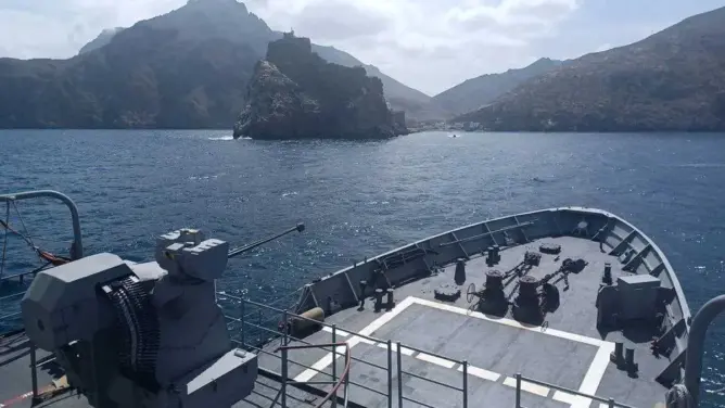 إسبانيا تنشر سفينة دورية لتأكيد سيادتها على الجزر المتنازع عليها مع المغرب