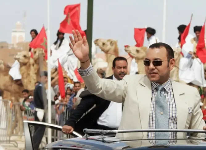 زيارة محمد السادس لمدينة العيون