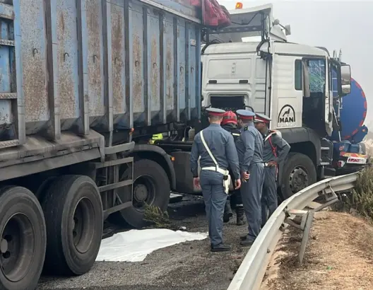 مصرع شخص وإصابة 23 آخرين في حادثة سير مروعة بمدخل الجديدة