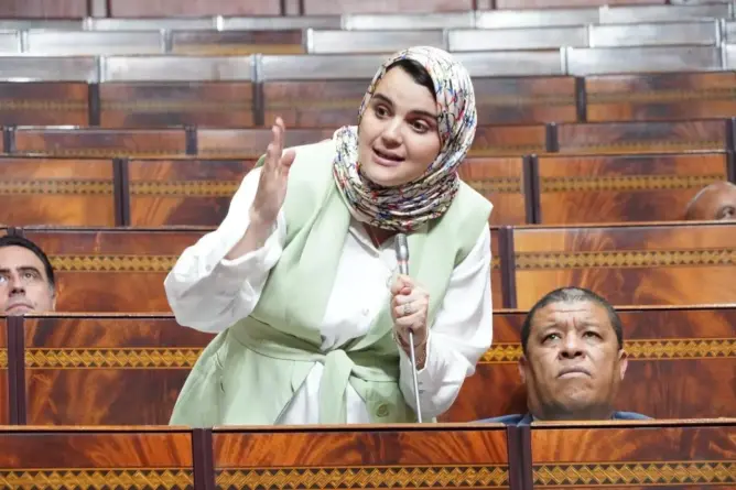 البرلمانية السيمو: الحكومة نجحت في تثبيت أركان الدولة الاجتماعية وحل الملفات العالقة