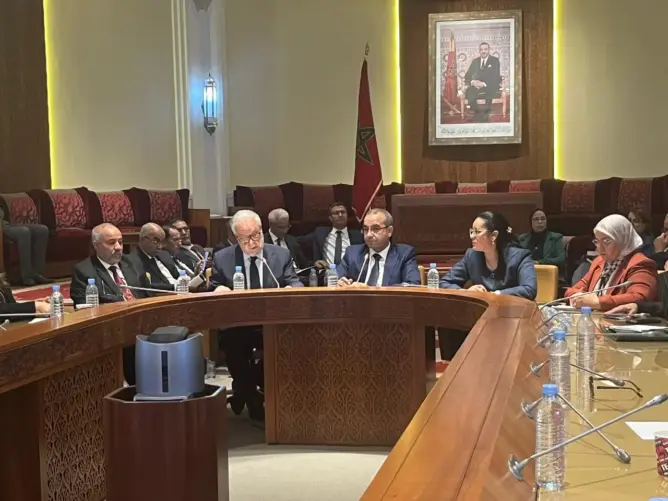 الأمانة العامة للحكومة تطلق مبادرات لتفعيل الأمازيغية ضمن المنظومة القانونية الوطنية