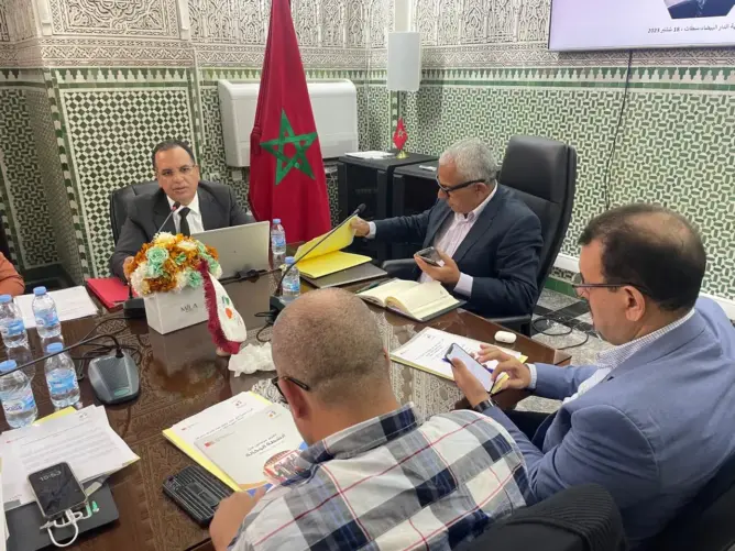 فجرتها “العمق” .. وكالة تنفيذ المشاريع بالبيضاء تقر بتحويل موظف لمبلغ مالي لحسابه الخاص