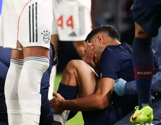 صحيفة “ماركا”: حكيمي سيغيب لشهريْن ولن يخوض كأس أفريقيا