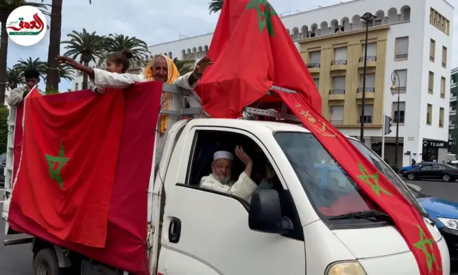 طاكسيات الرباط وسلا يحتفون بذكرى المسيرة