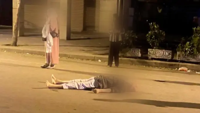 حافلة لنقل العمال تدهس مُسنا أثناء توجهه لصلاة الفجر.. والأمن يوقف السائق