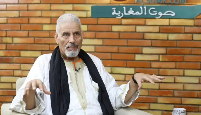 السالك يكشف خبايا علاقة القذافي بالبوليساريو وتحول الجبهة لـ”بيدق” لدى مخابرات الجزائر