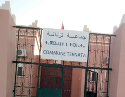 عامل إقليم زاكورة يشهر ورقة العزل في وجه رئيس جماعة ترناتة ونائبه بسبب “اختلالات تدبيرية”