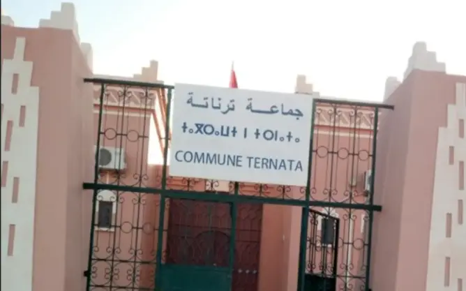 عامل إقليم زاكورة يشهر ورقة العزل في وجه رئيس جماعة ترناتة ونائبه بسبب “اختلالات تدبيرية”