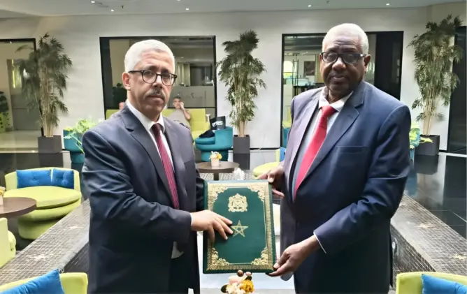 الائتلاف الوطني للغة العربية يمد جسور التعاون مع جامعة إفريقيا العالمية بالسودان