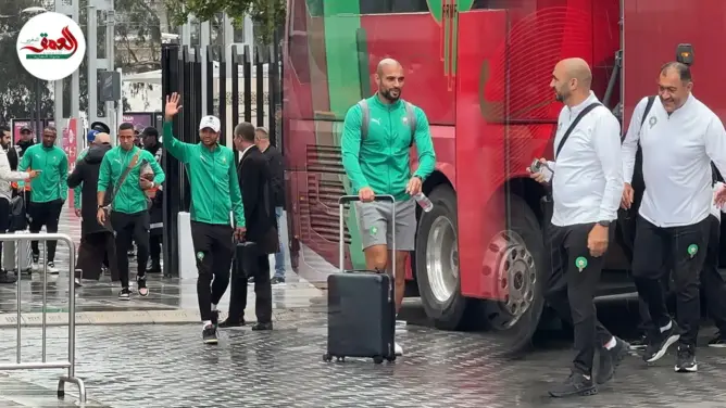 لحظات وصول المنتخب الوطني لطنجة