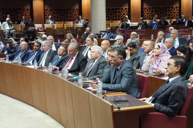 المعارضة البرلمانية: الأغلبية العددية لا تصنع تاريخا.. ووزراء “كسالى” لا يحسنون التدبير