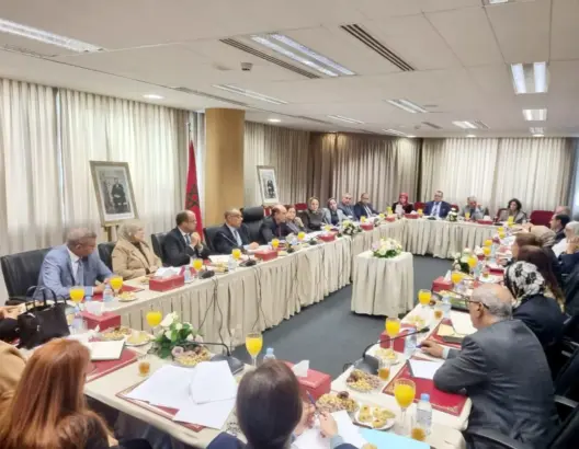 رئيس النيابة العامة يجتمع بمسؤولي المحاكم التجارية لتعزيز حماية الاستثمار والنظام الاقتصادي