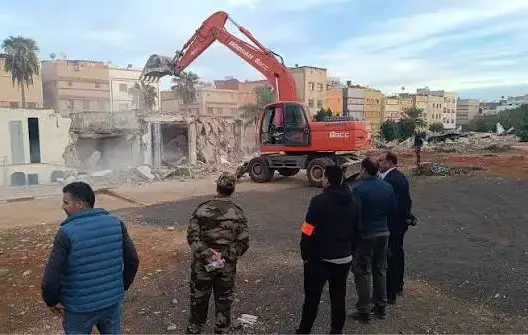 النواصر.. حملة لهدم مستودعات البناء العشوائي وسط تحذيرات من وحدات تصنيع سرية