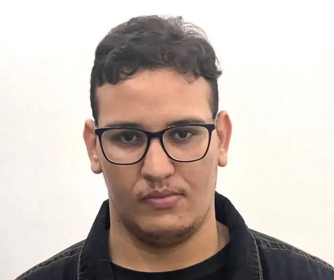 الخلاف اليميني اليساري وهيمنة الكهلنة السياسية إشكالية التجديد السياسي والتداول الديمقراطي في زاكورة