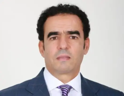 الوزير رياض مزور وكلمة “بزعط”: حين يسقط الأدب السياسي وتصبح الإقالة مطلباً لرد كرامة مغاربة العالم