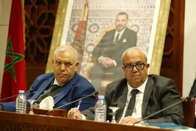 وزير الداخلية: الشباب المغربي “ممحتاجش الرشوة”.. والتقسيم الانتخابي تتحكم فيه “القبلية”