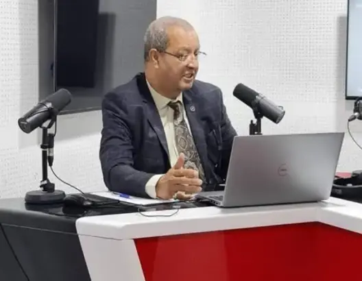 شرط الأقدمية في التصويت المهني للمحامين: آلية قانونية للإقصاء أم ضرورة لتنظيم المهنة؟