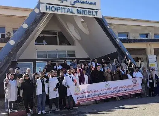 بعد 11 يوما من الاعتصام.. تدخل جهوي يفتح باب الحوار ونقابة الصحة تختبر جدية الإدارة بميدلت