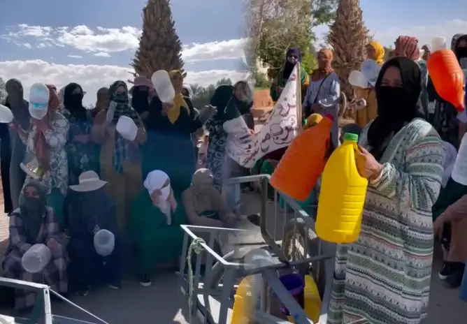 مسيرة نسائية حاشدة بالرشيدية للمطالبة بإنهاء مأساة “العطش المزمن”