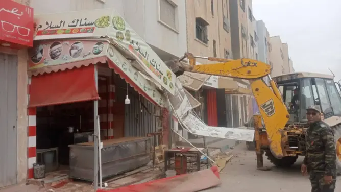 حملة لتحرير الملك العمومي تُعيد النظام بالمجاطية أولاد طالب وتُشدد الخناق على المحتلين بمديونة