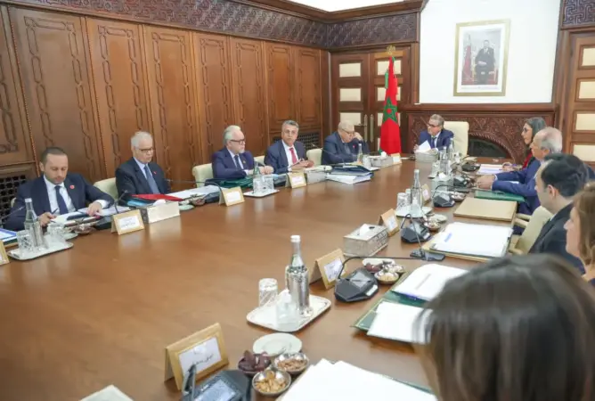 الحكومة تعيد المصادقة على “المسطرة المدنية” بعد تكييف مقتضيات أسقطتها “الدستورية”
