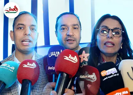 قافلة الأحرار تحط الرحال بجهة فاس لاستعراض “مسار الإنجازات”