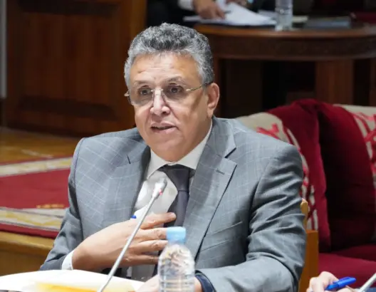 منصة “المسطرة الغيابية”.. هل يضحي وهبي بقرينة البراءة في سبيل تسريع العدالة الرقمية؟