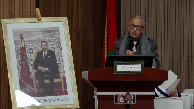 الساسي: الملكية والديمقراطية يمكن أن تتزوجا والأحزاب المغربية تتنازل للبقاء في الحكومة (فيديو)