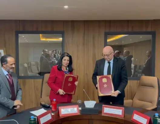 أبرمت وزارة الانتقال الرقمي وإصلاح الإدارة، بشراكة مع اللجنة الوطنية للحق في الحصول على المعلومات، اتفاقية تعاون لإطلاق مشروع "البوابة الوطنية للحق في الحصول على المعلومات"، حيث جرت مراسم توقيع هذه الاتفاقية زوال يوم الجمعة 05 يونيو 2025، بمقر الوزارة.