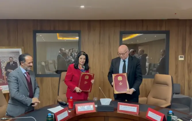 أبرمت وزارة الانتقال الرقمي وإصلاح الإدارة، بشراكة مع اللجنة الوطنية للحق في الحصول على المعلومات، اتفاقية تعاون لإطلاق مشروع "البوابة الوطنية للحق في الحصول على المعلومات"، حيث جرت مراسم توقيع هذه الاتفاقية زوال يوم الجمعة 05 يونيو 2025، بمقر الوزارة.