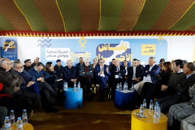 أخنوش من ميدلت: الملك تهلا في الكسابة والحكومة تضع ندرة المياه في صدارة الأولويات