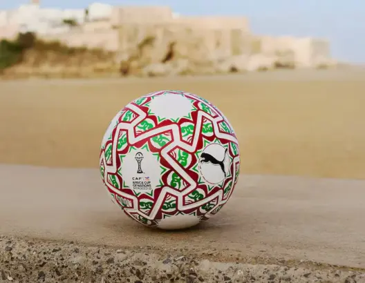 “إيتري” تضيء سماء الكان .. الكرة الرسمية للمغرب 2025 تحتفي بالتراث الأمازيغي والزليج المغربي