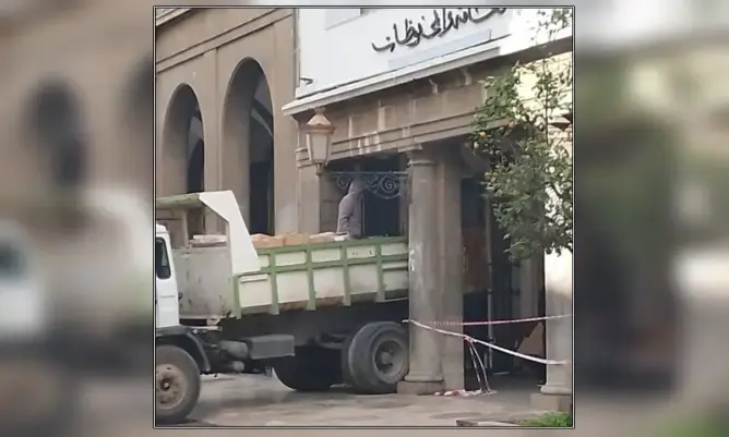 غموض يلف ترحيل كتب ومخطوطات نادرة بتطوان.. شاحنة جماعية تُشعل جدلا والملف يصل البرلمان