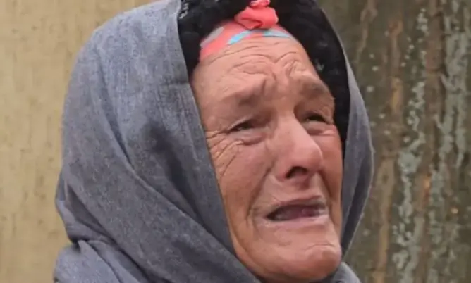رافقها طيلة 13 سنة.. قتل مصالح الجماعة لكلب يعمّق عزلة مسنة بمريرت