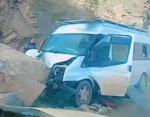 انهيار صخري بمنعرجات تيشكا يستنفر السلطات دون تسجيل إصابات
