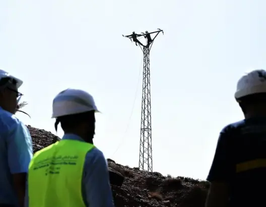 مفتشية الداخلية تحاصر جماعة بوسكورة .. شواهد كهرباء لبنايات عشوائية وأراضٍ “محرمة البناء”