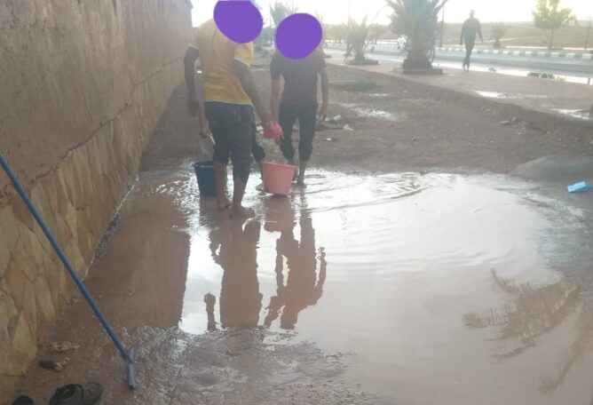 ورزازات.. متضرر يشتكي تحويل مياه الأمطار إلى منزله بسبب الأشغال