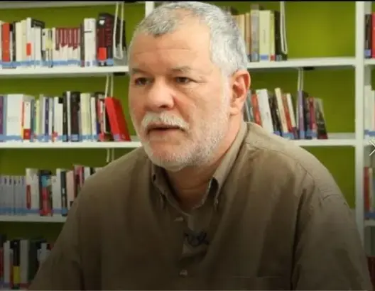 هندسة الفرجة الصوفية:.. المرقعة الكركرية من أثر الزهد إلى صناعة العلامة