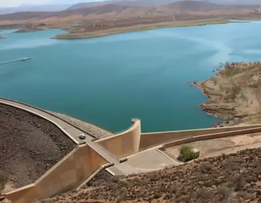 أمطار وثلوج بدرعة تافيلالت.. ومطالب بإنشاء سدود صغرى ومتوسطة بأقاليم الجهة