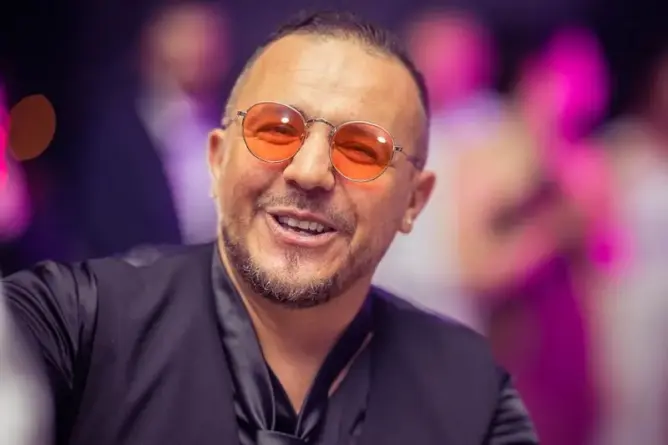 الشاب فضيل: المغاربة والجزائريون شعب واحد و”الكان” كشف زيف منصات الفتنة