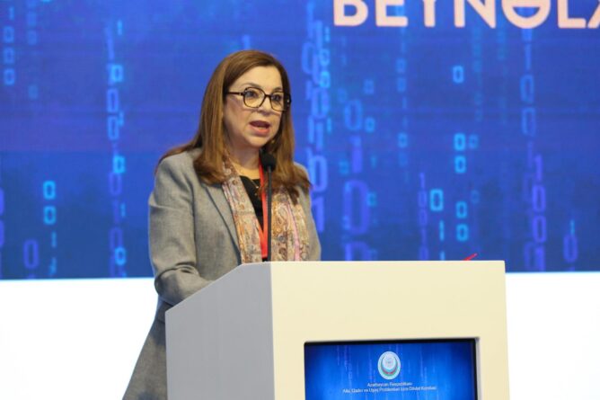 وزيرة التضامن والإدماج الاجتماعي والأسرة، نعيمة بن يحيى