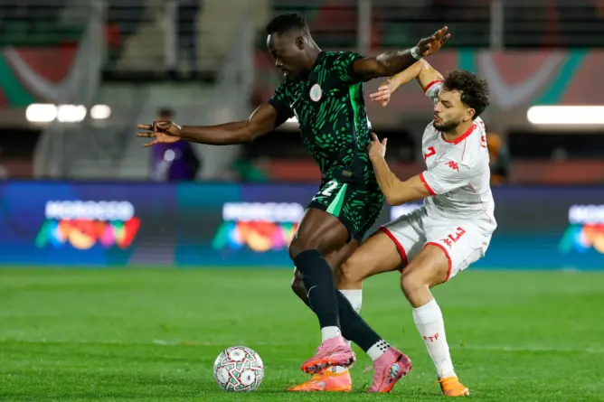 المنتخب النيجيري يتجاوز تونس بصعوبة وينجو من ريمونتادا محققة