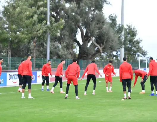 لاعبو المنتخب يعبرون عن ثقتهم في الركراكي وينشدون مساندة الجمهور للظفر بـ”الكان”